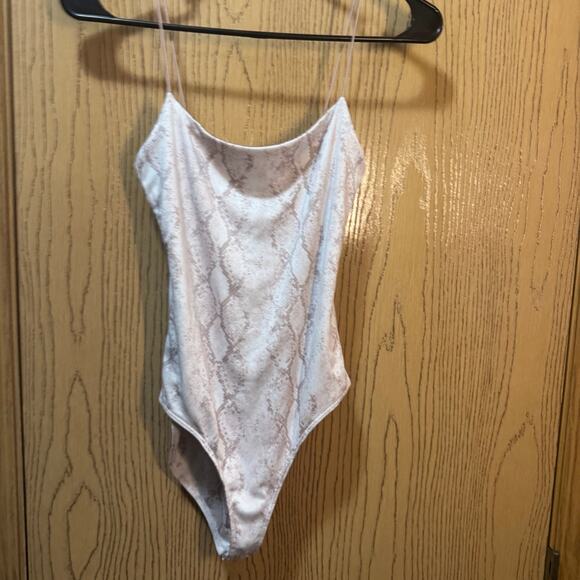 Forever 21 Tops - Bodysuit Forever 21 size small